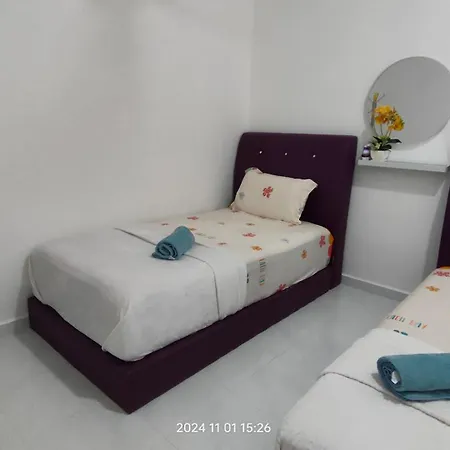 Hadeera Minimalis Family Homestay Kuala Terengganu Exterior photo