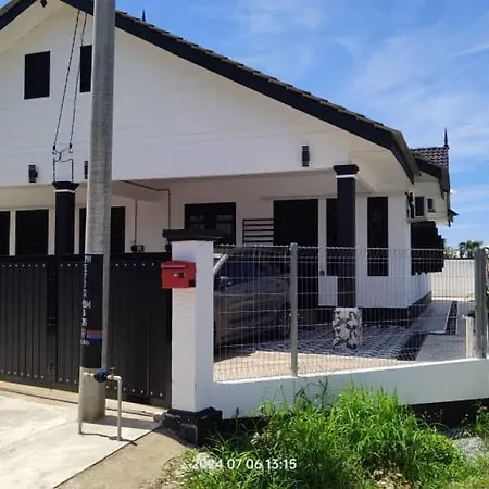 Hadeera Minimalis Family Homestay Kuala Terengganu Exterior photo