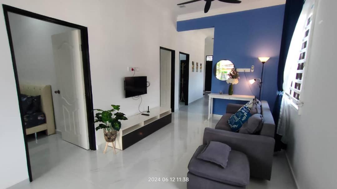 Hadeera Minimalis Family Holiday home *